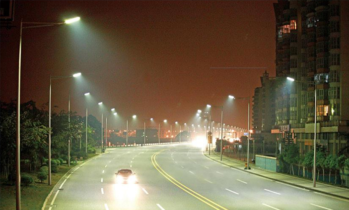 选择太阳能路灯要经过四个步骤 选择太阳能路灯要经过四个步骤