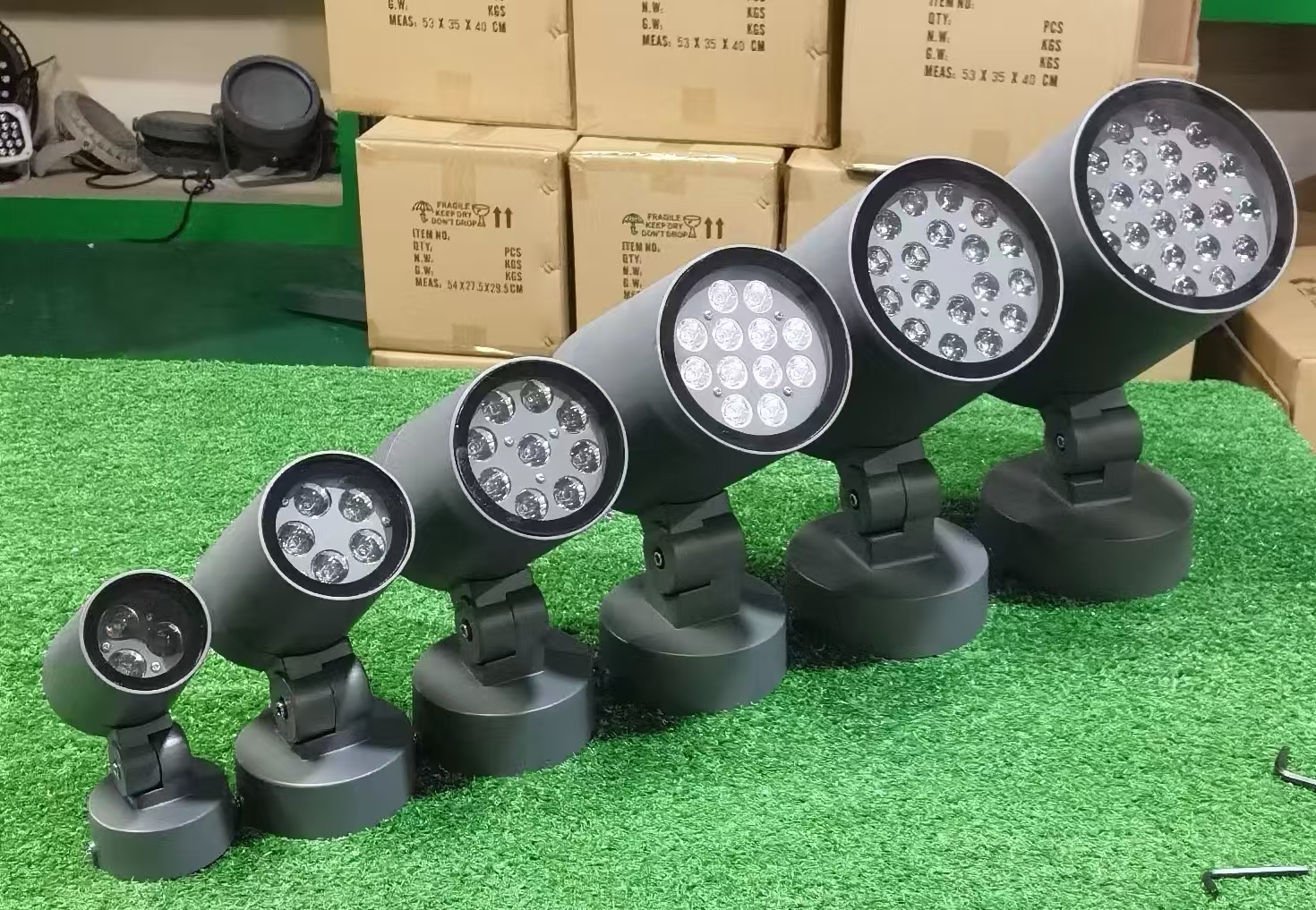 户外射灯 射树灯 小射灯 抱树灯 瓦楞灯