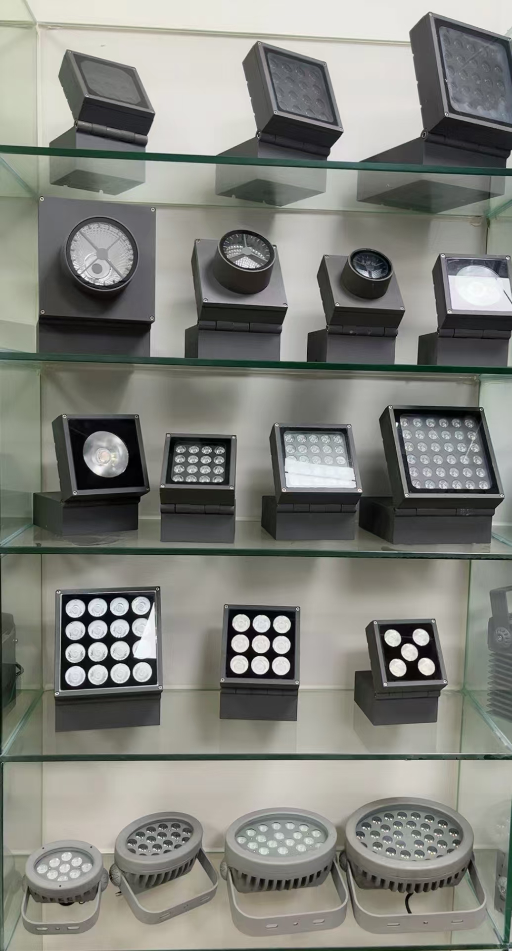 户外射灯 射树灯 小射灯 抱树灯 瓦楞灯