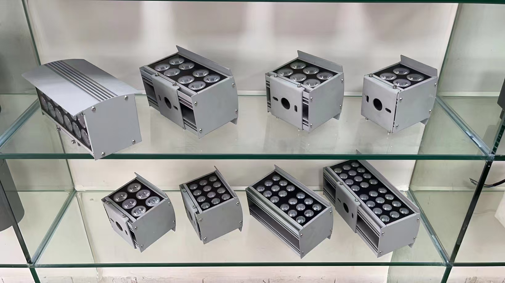 户外射灯 射树灯 小射灯 抱树灯 瓦楞灯