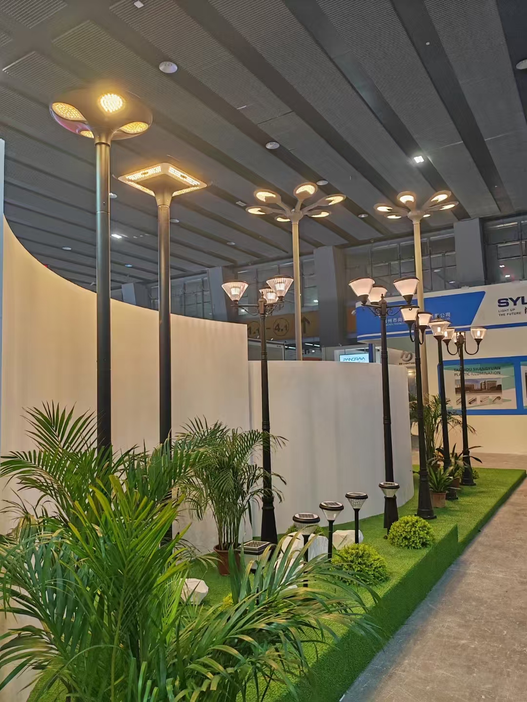 户外太阳能庭院灯，太阳能景观灯